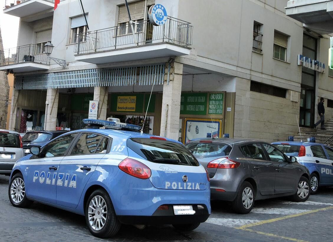 Velletri Spacciatore Arrestato Dalla Polizia